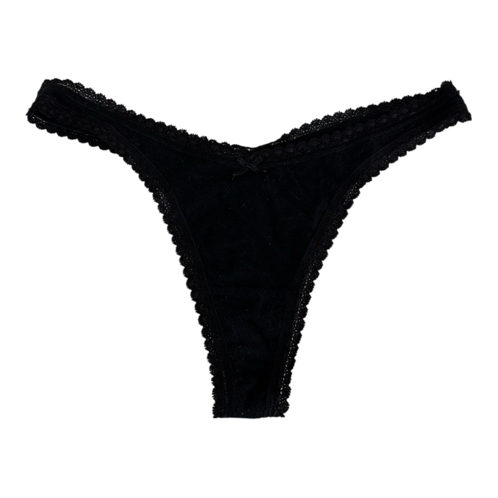 VTG Y2K Delicates Black Lace low rise Thong with delicate bow size 5(Small)